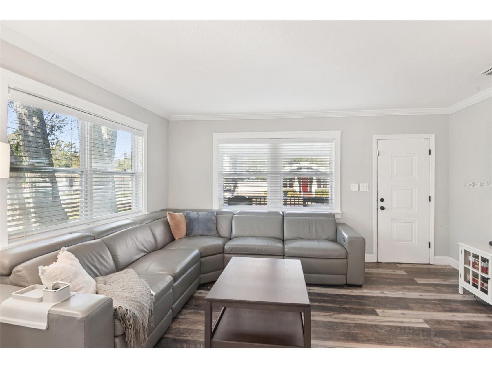 704 W Fribley Street Tampa FL 33603 TB8457635 image5