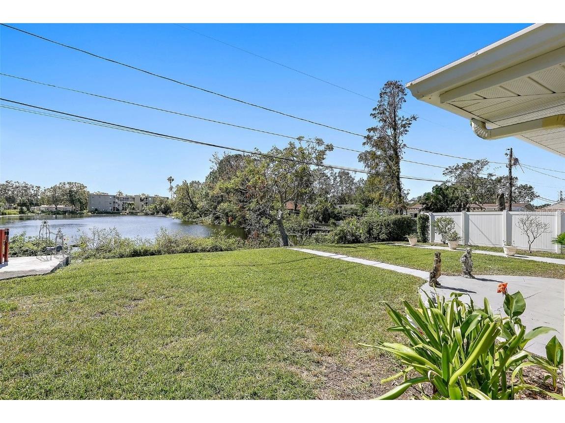 7040 32nd Avenue N Saint Petersburg FL 33710 TB8312724 image1