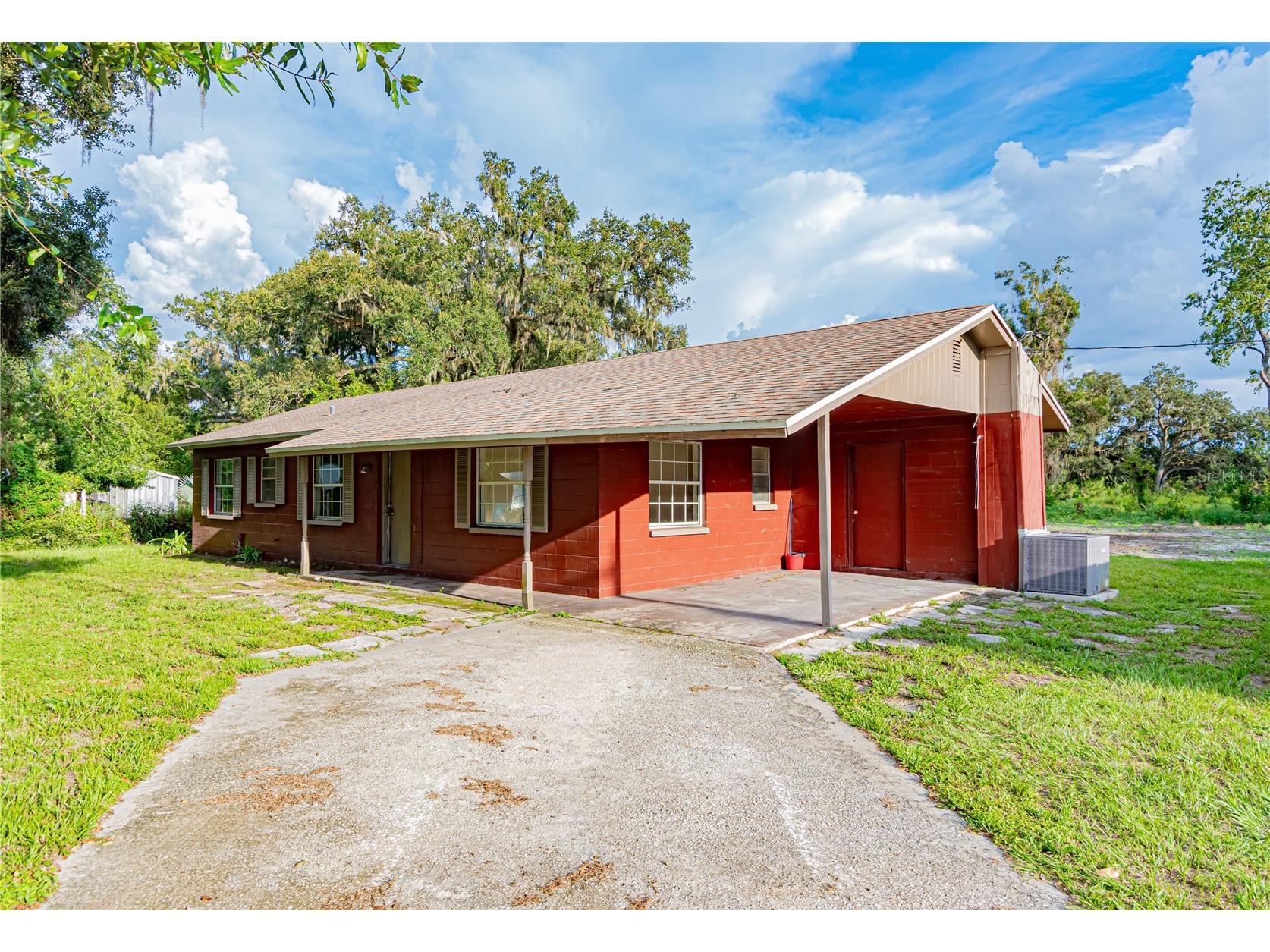 7040 Glory Road Zephyrhills FL 33540 TB8418767 image1