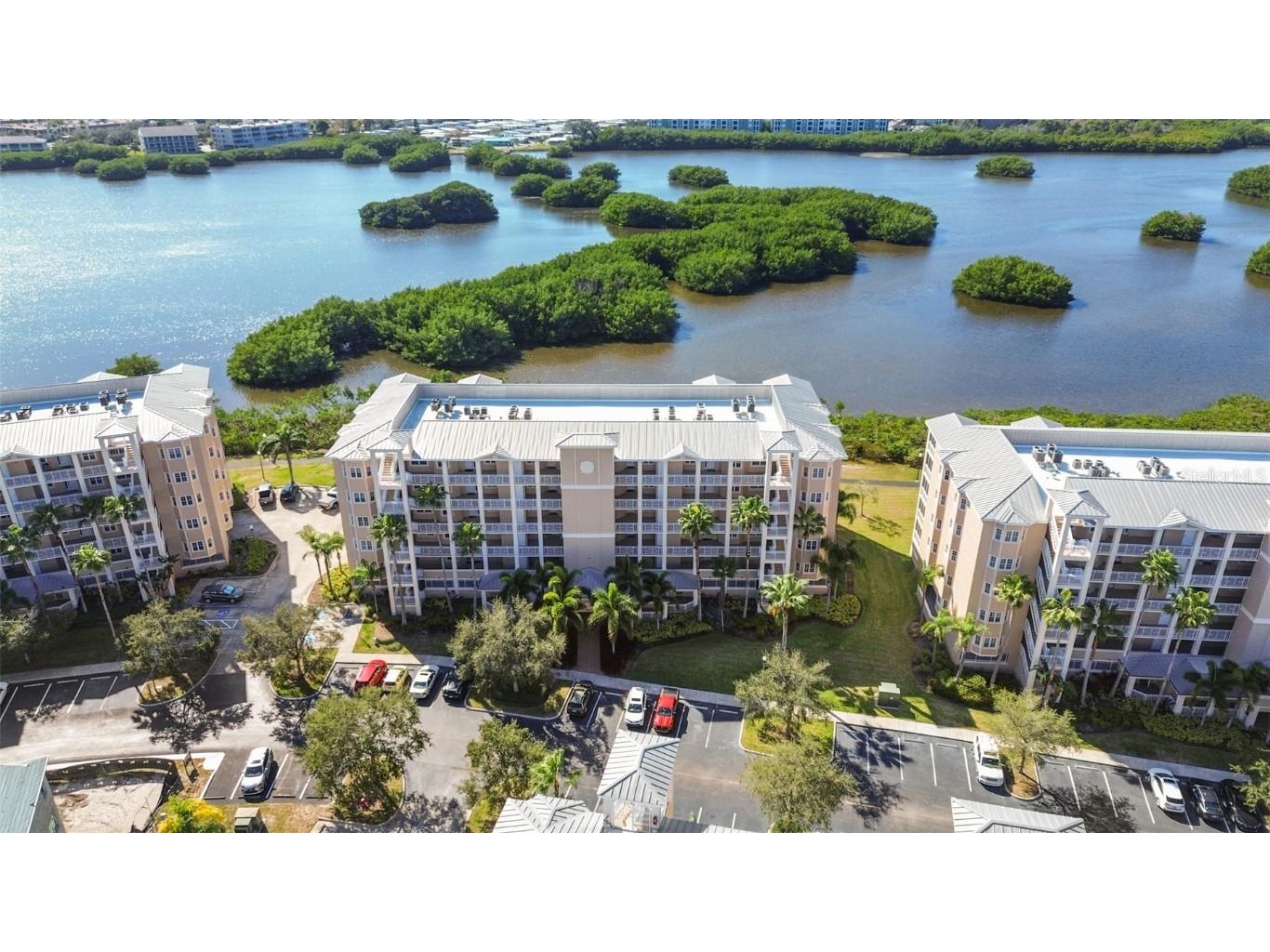 7040 Key Haven Road #403 Seminole FL 33777 U8228853 image1