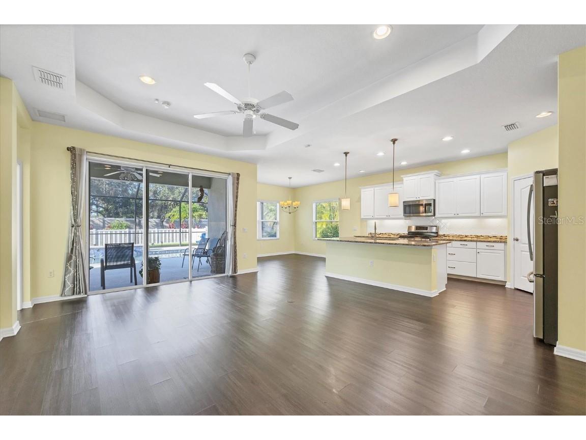 7040 White Willow Court Sarasota FL 34243 A4669438 image13