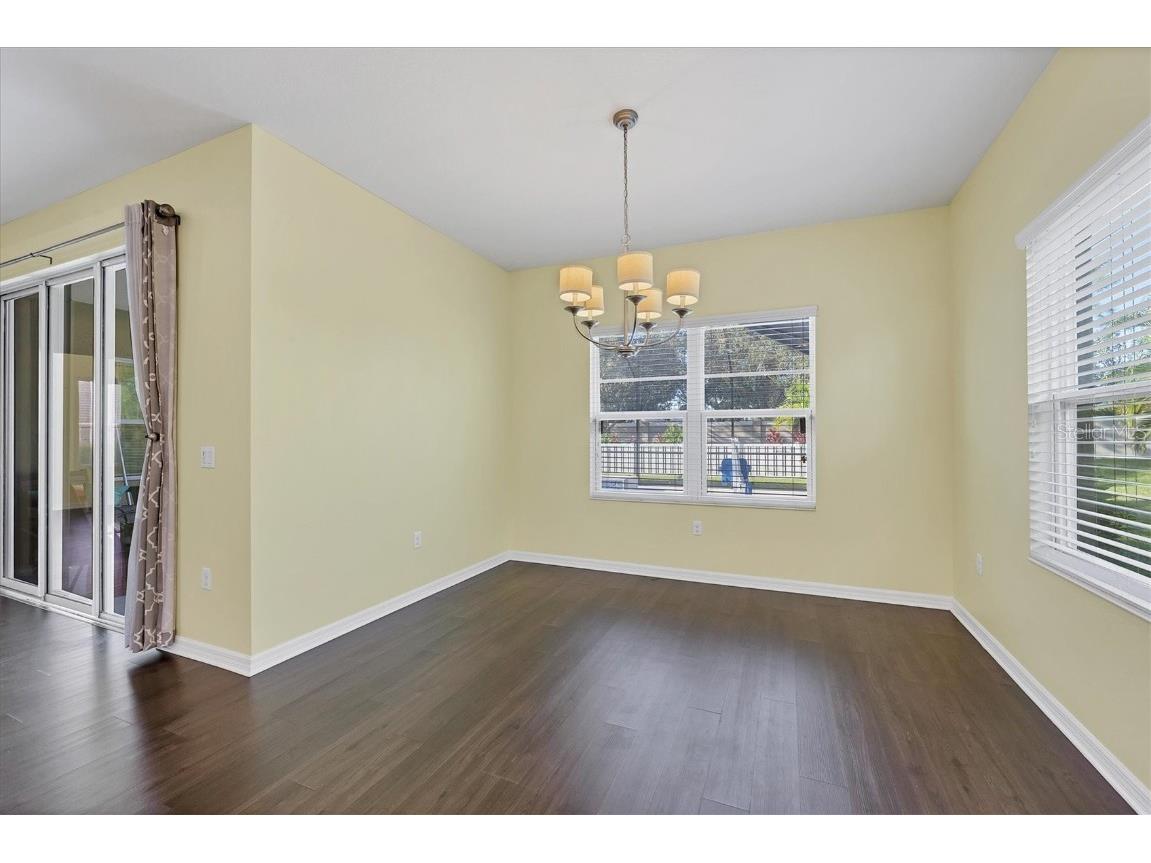 7040 White Willow Court Sarasota FL 34243 A4669438 image21