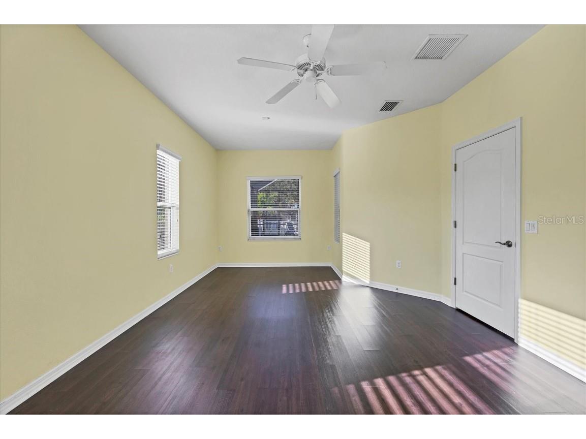 7040 White Willow Court Sarasota FL 34243 A4669438 image23