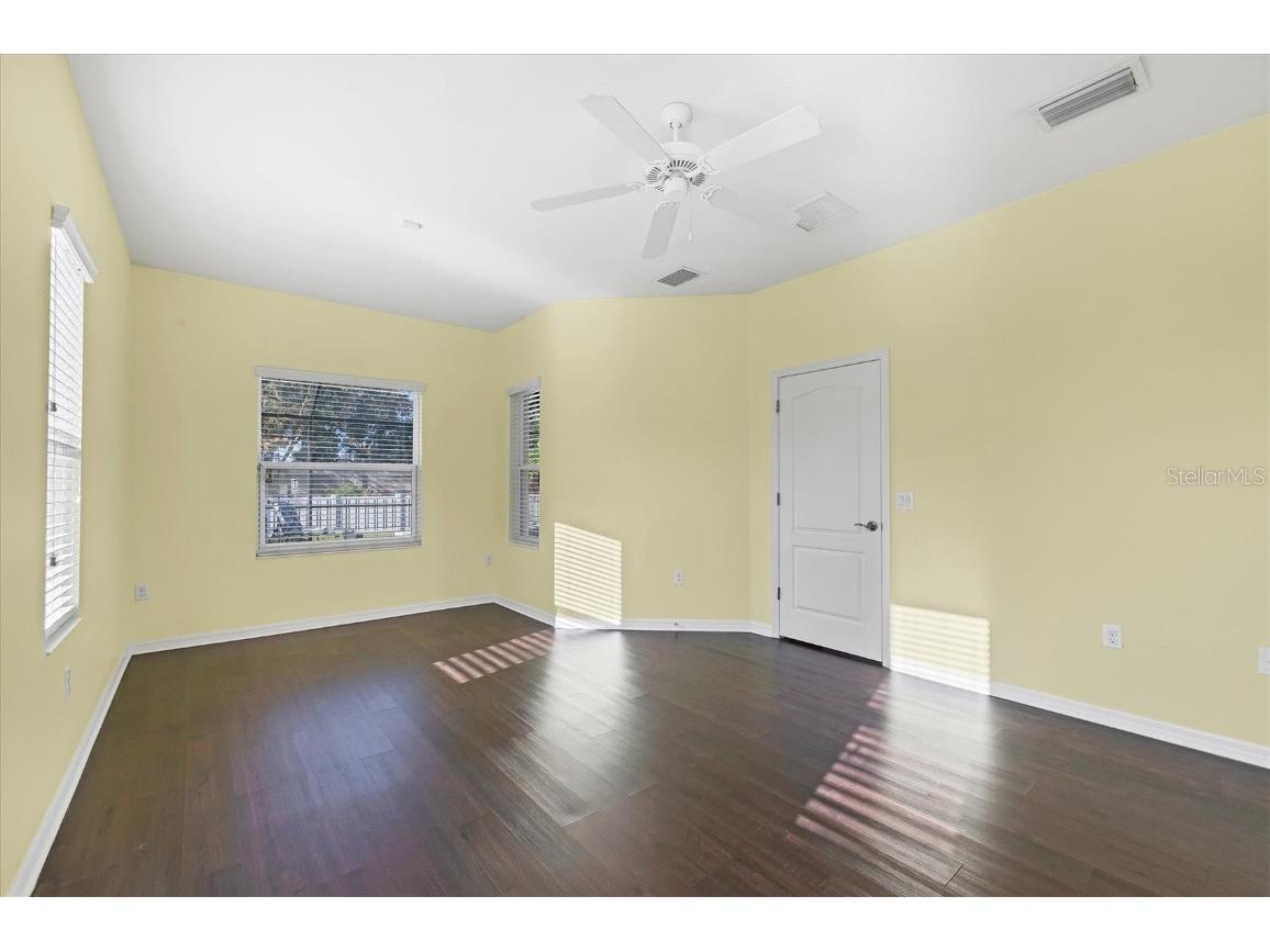 7040 White Willow Court Sarasota FL 34243 A4669438 image25