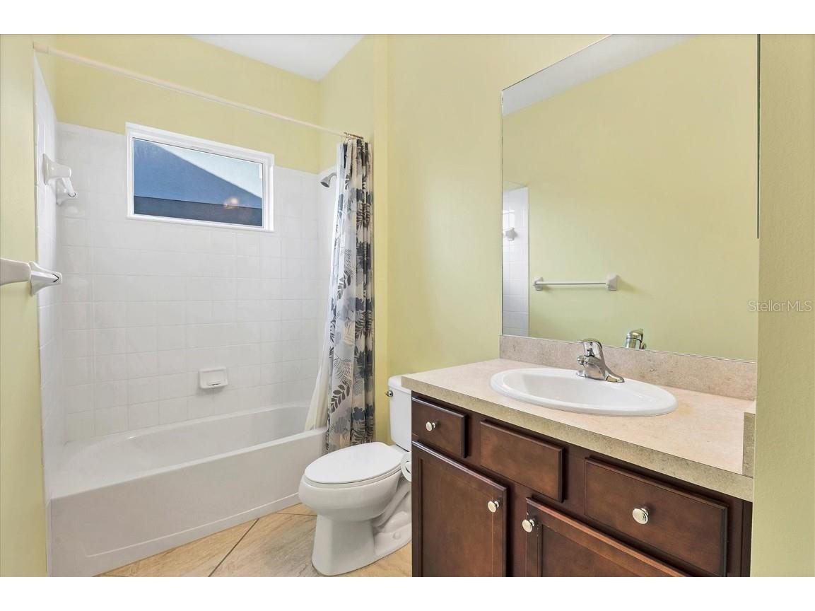 7040 White Willow Court Sarasota FL 34243 A4669438 image33