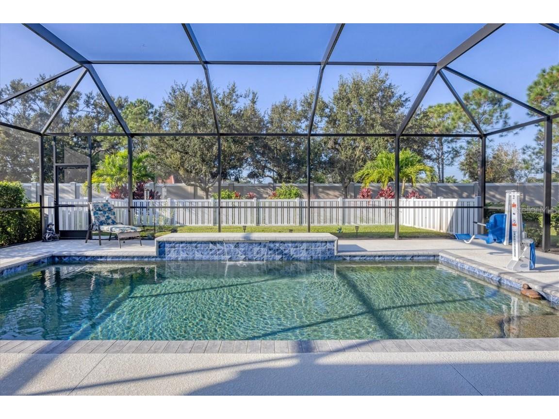 7040 White Willow Court Sarasota FL 34243 A4669438 image37