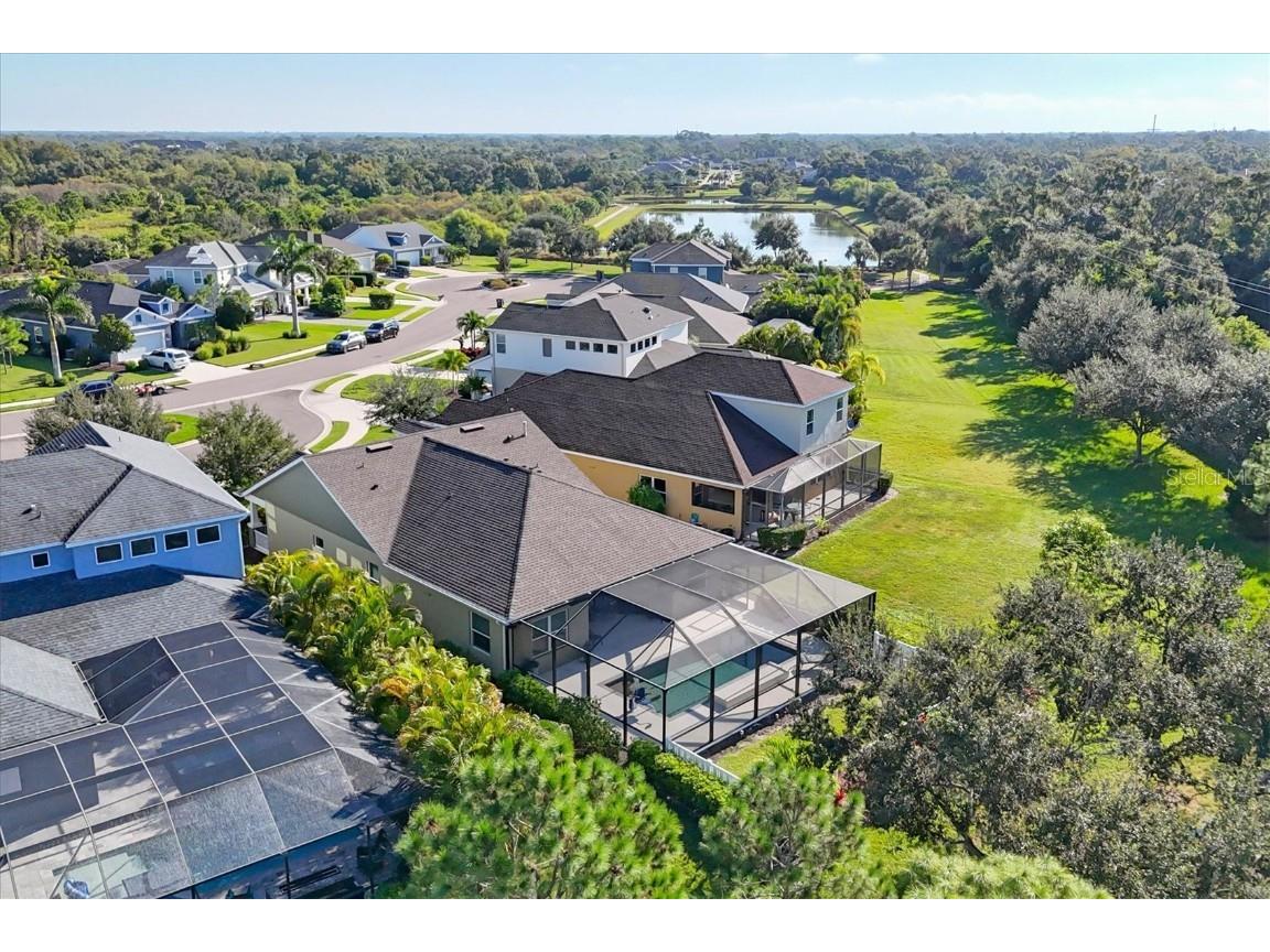 7040 White Willow Court Sarasota FL 34243 A4669438 image45