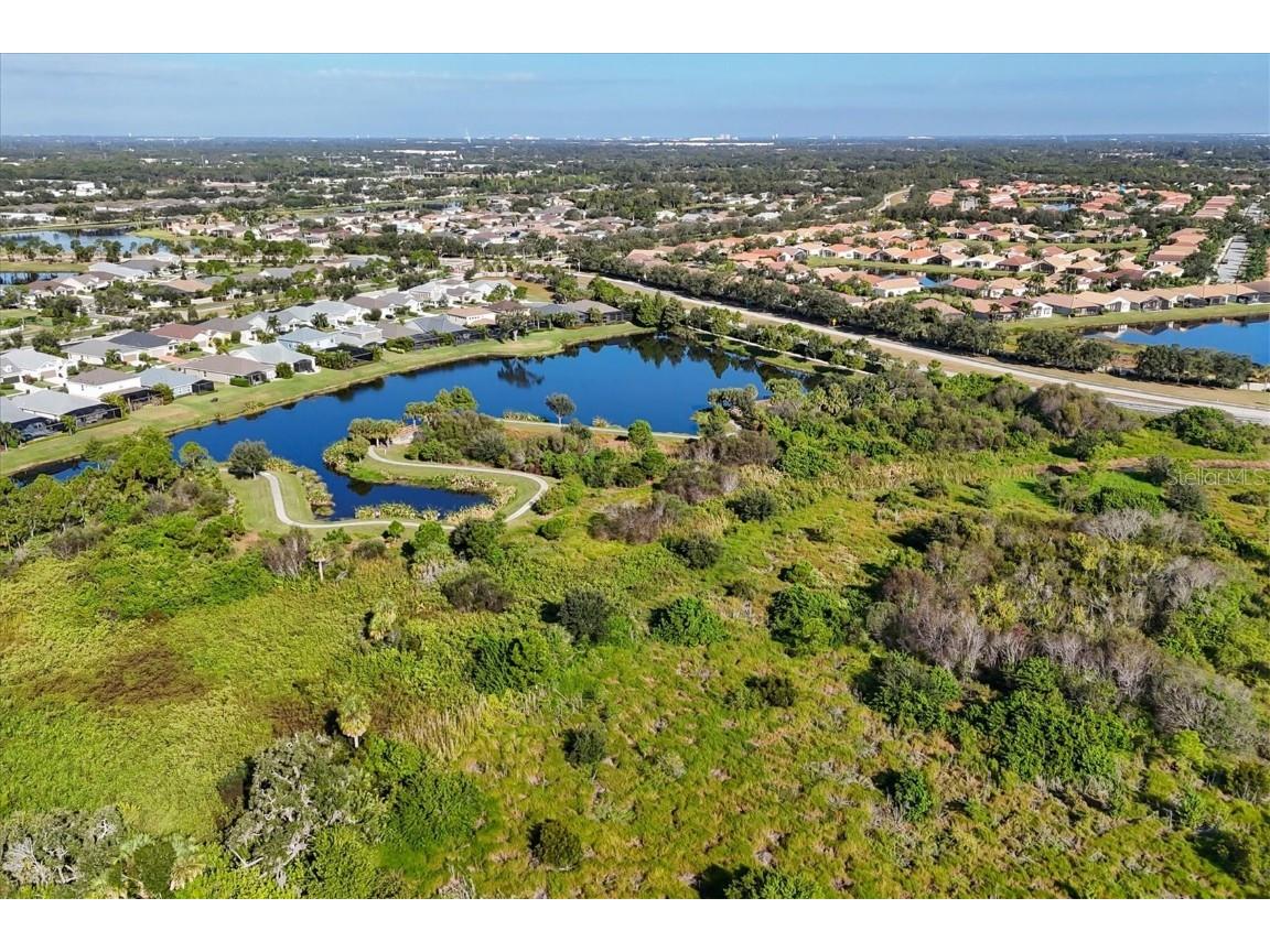 7040 White Willow Court Sarasota FL 34243 A4669438 image52