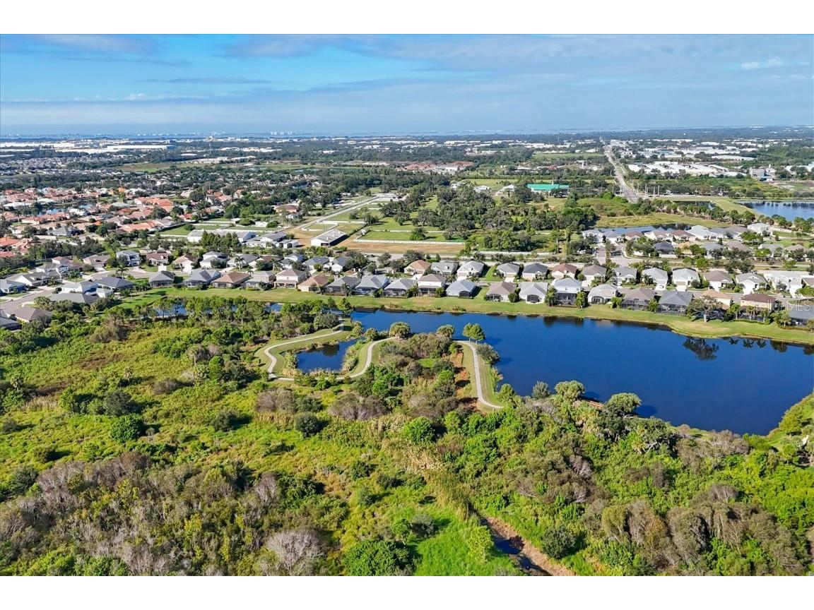 7040 White Willow Court Sarasota FL 34243 A4669438 image53