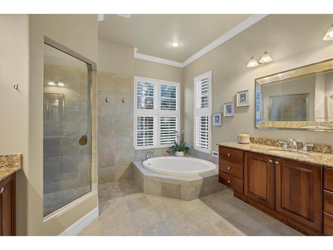 7041 Beechmont Terrace Lakewood Ranch FL 34202 A4664684 image17