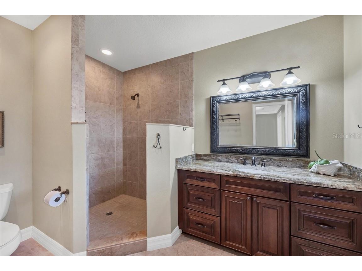 7041 Beechmont Terrace Lakewood Ranch FL 34202 A4664684 image21