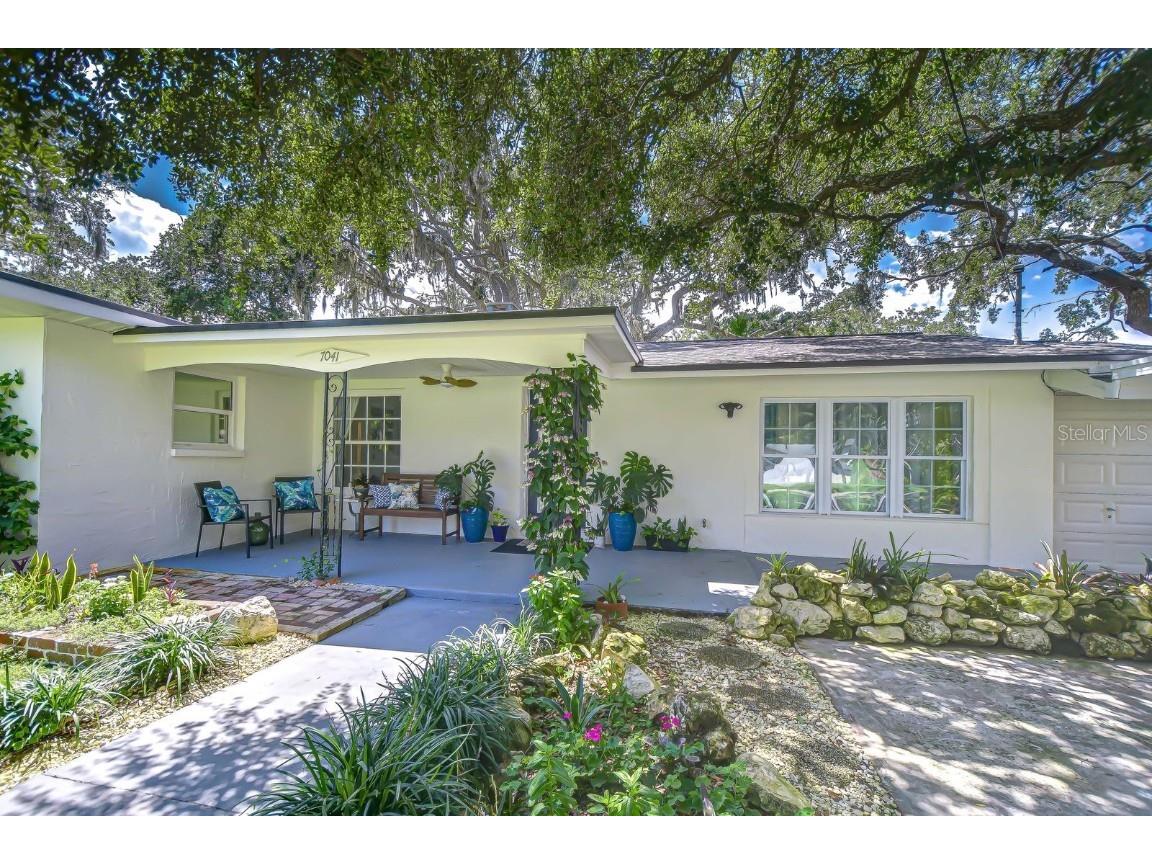 7041 Morningstar Lane New Port Richey FL 34652 - OYSTER BAY W7877455 image4