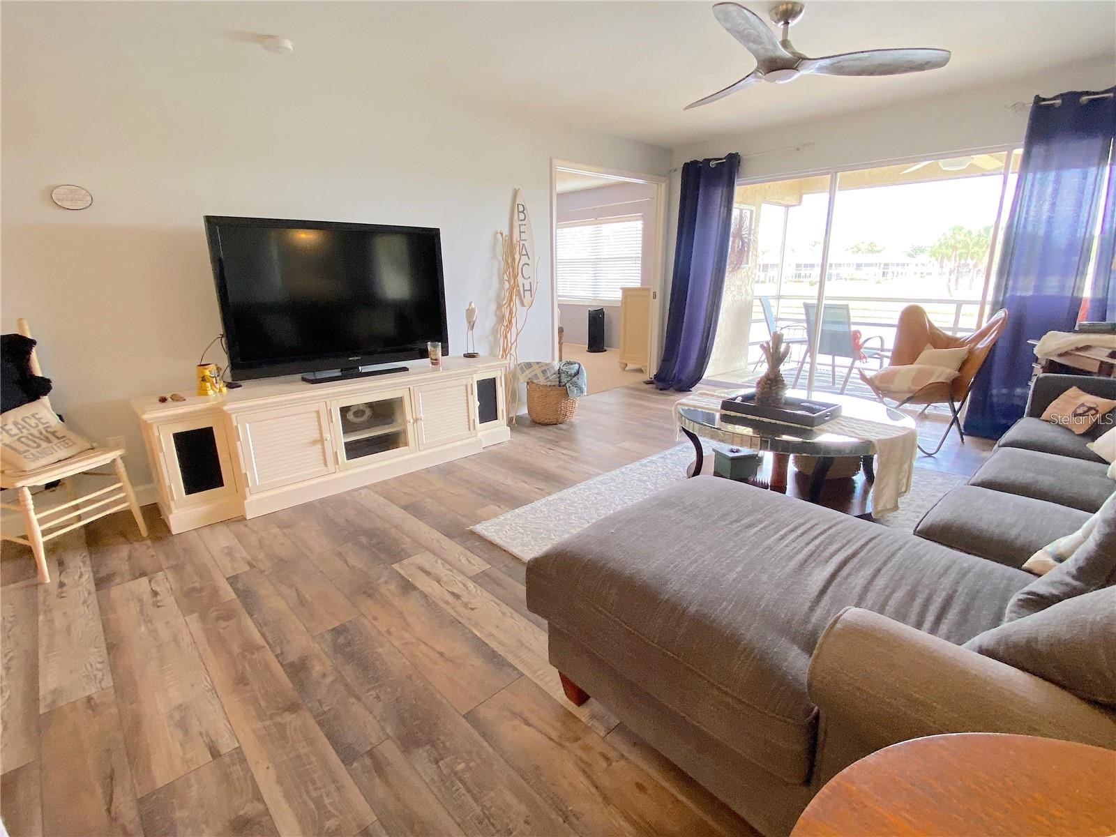 7041 W Country Club Drive N #218 Sarasota FL 34243 A4660202 image15