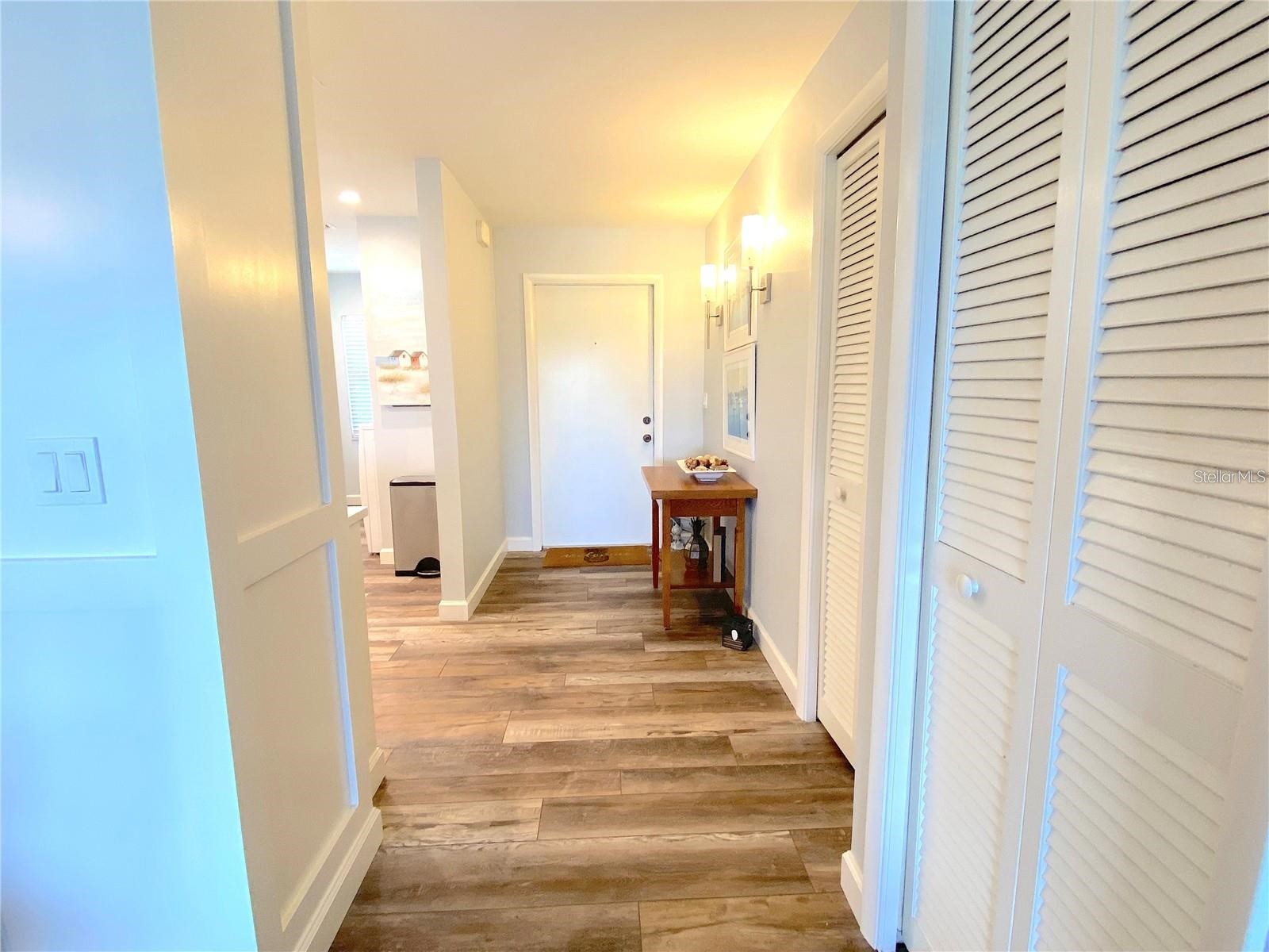 7041 W Country Club Drive N #218 Sarasota FL 34243 A4660202 image5