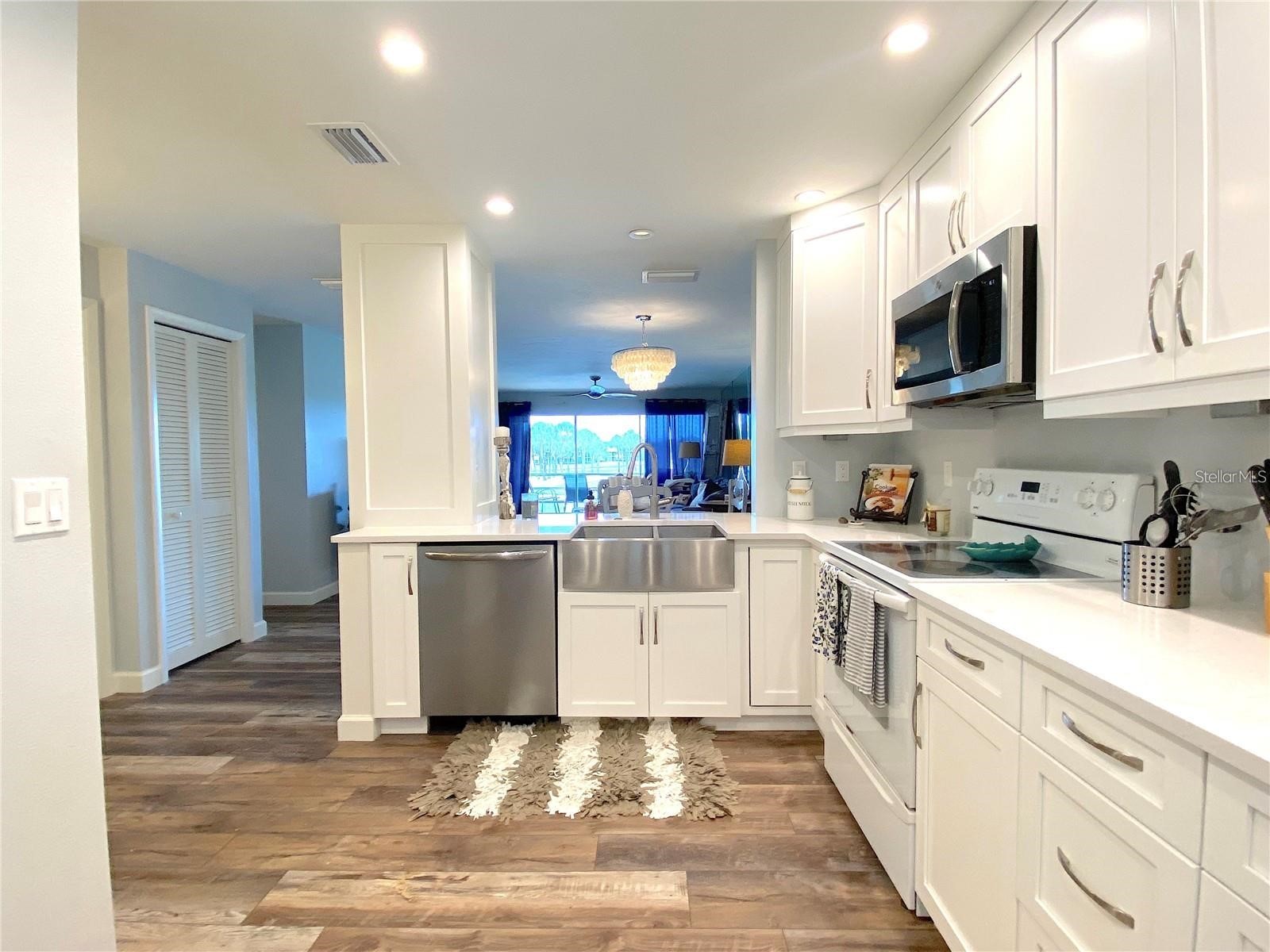 7041 W Country Club Drive N #218 Sarasota FL 34243 A4660202 image7