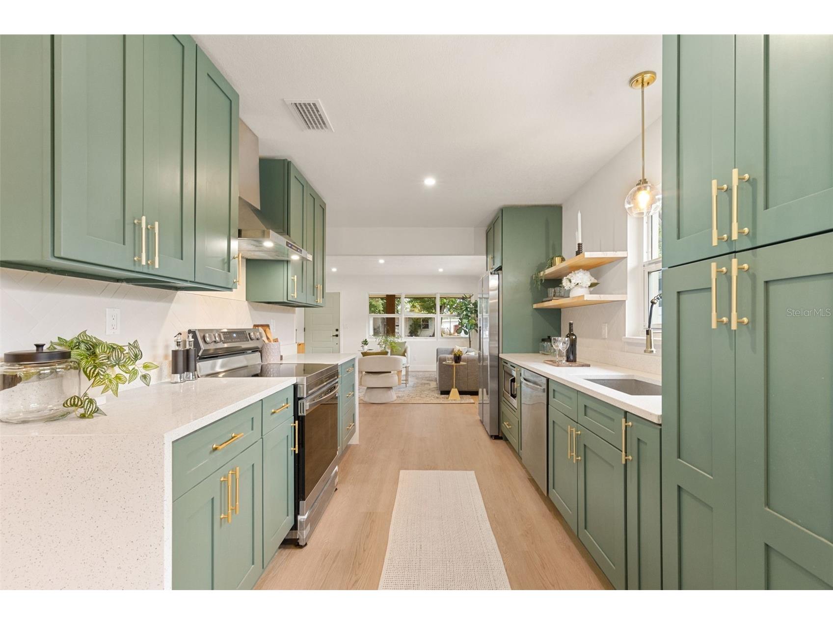 7042 Dartmouth Avenue N Saint Petersburg FL 33710 TB8504777 image12