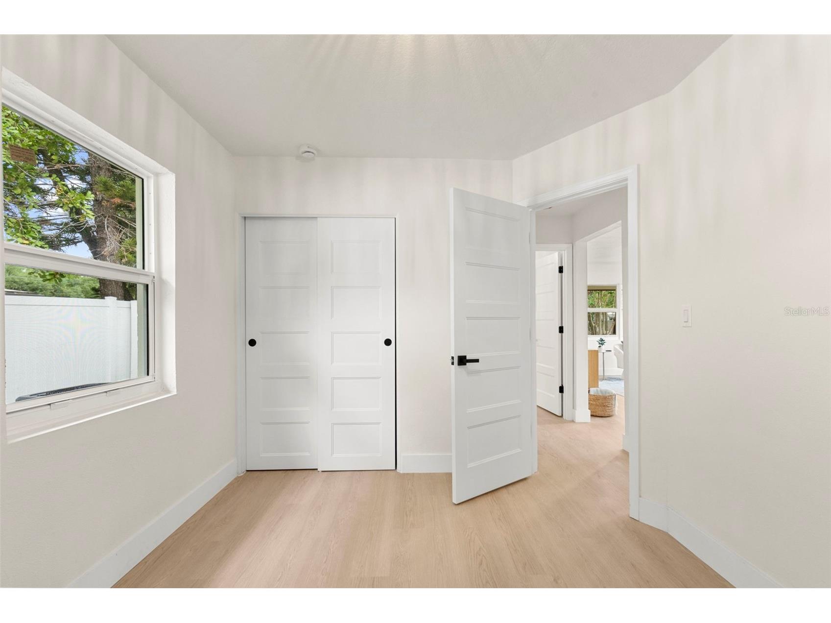 7042 Dartmouth Avenue N Saint Petersburg FL 33710 TB8504777 image32