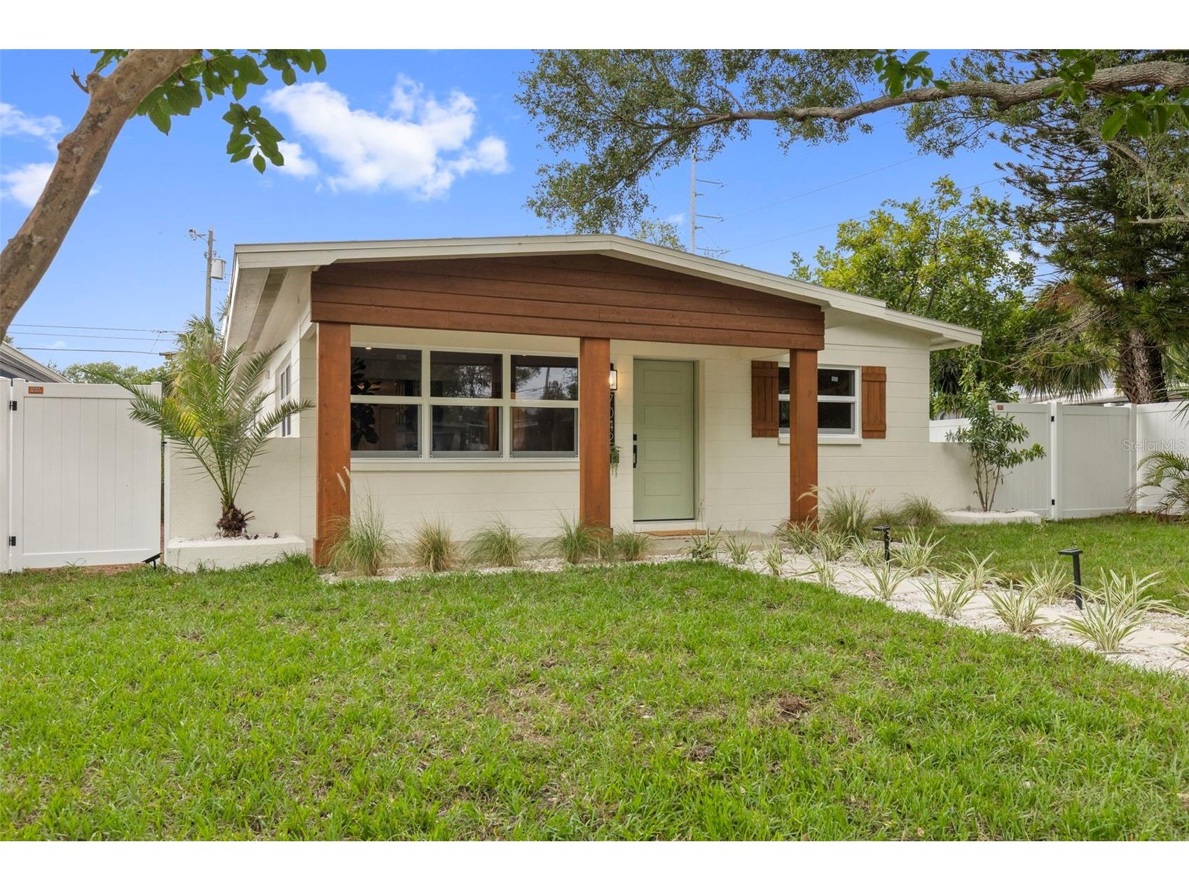 7042 Dartmouth Avenue N Saint Petersburg FL 33710 TB8504777 image41