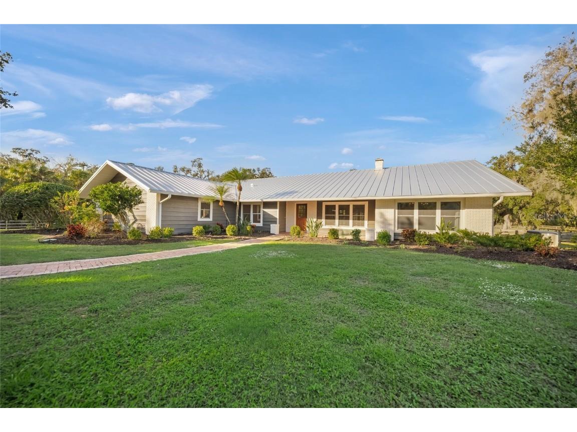 7042 Saddle Creek Circle Sarasota FL 34241 A4674939 image1