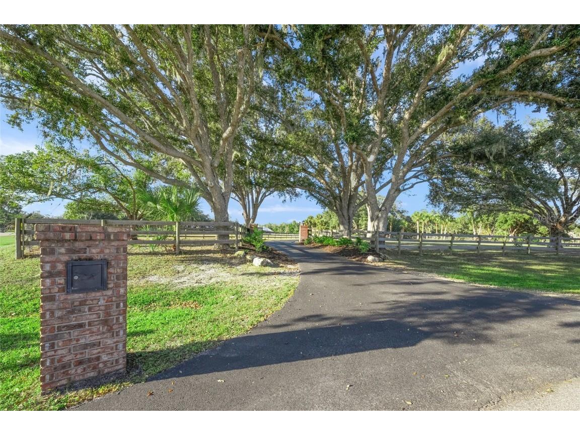 7042 Saddle Creek Circle Sarasota FL 34241 A4674939 image2