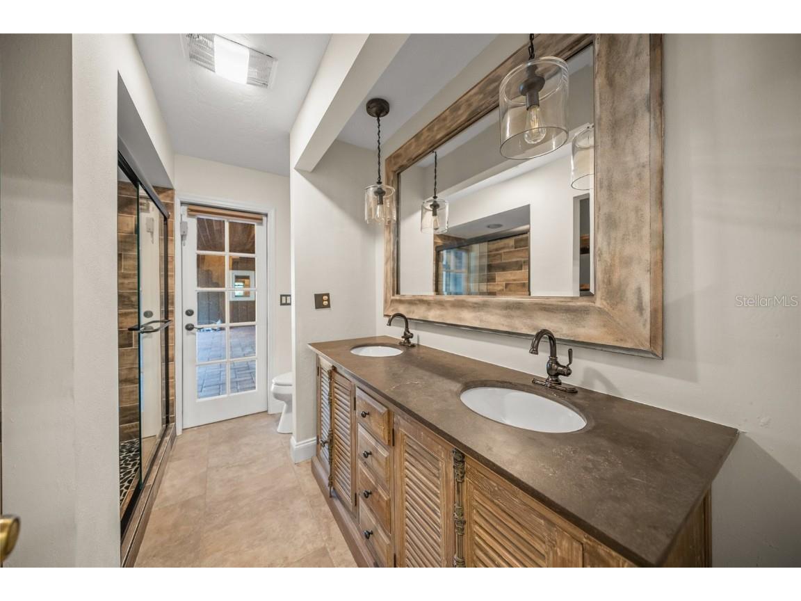 7042 Saddle Creek Circle Sarasota FL 34241 A4674939 image26