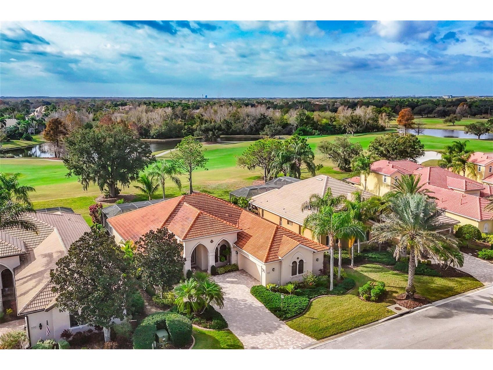 7042 Vilamoura Place Lakewood Ranch FL 34202 A4678644 image4