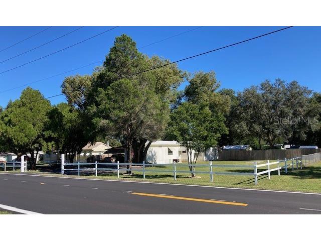 7042 Wire Road Zephyrhills FL 33540 U8157432 image1