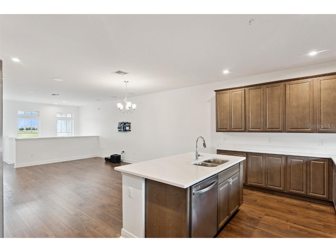 7043 Nemours Parkway Orlando FL 32827 O6351948 image16