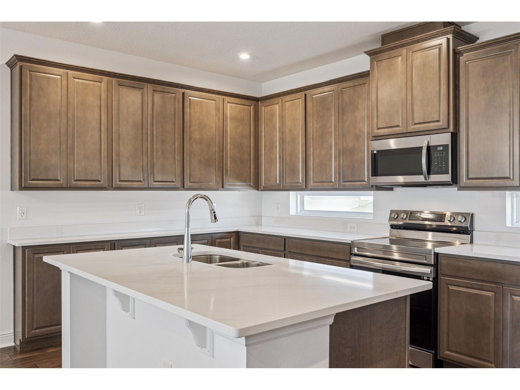 7043 Nemours Parkway Orlando FL 32827 O6375843 image7