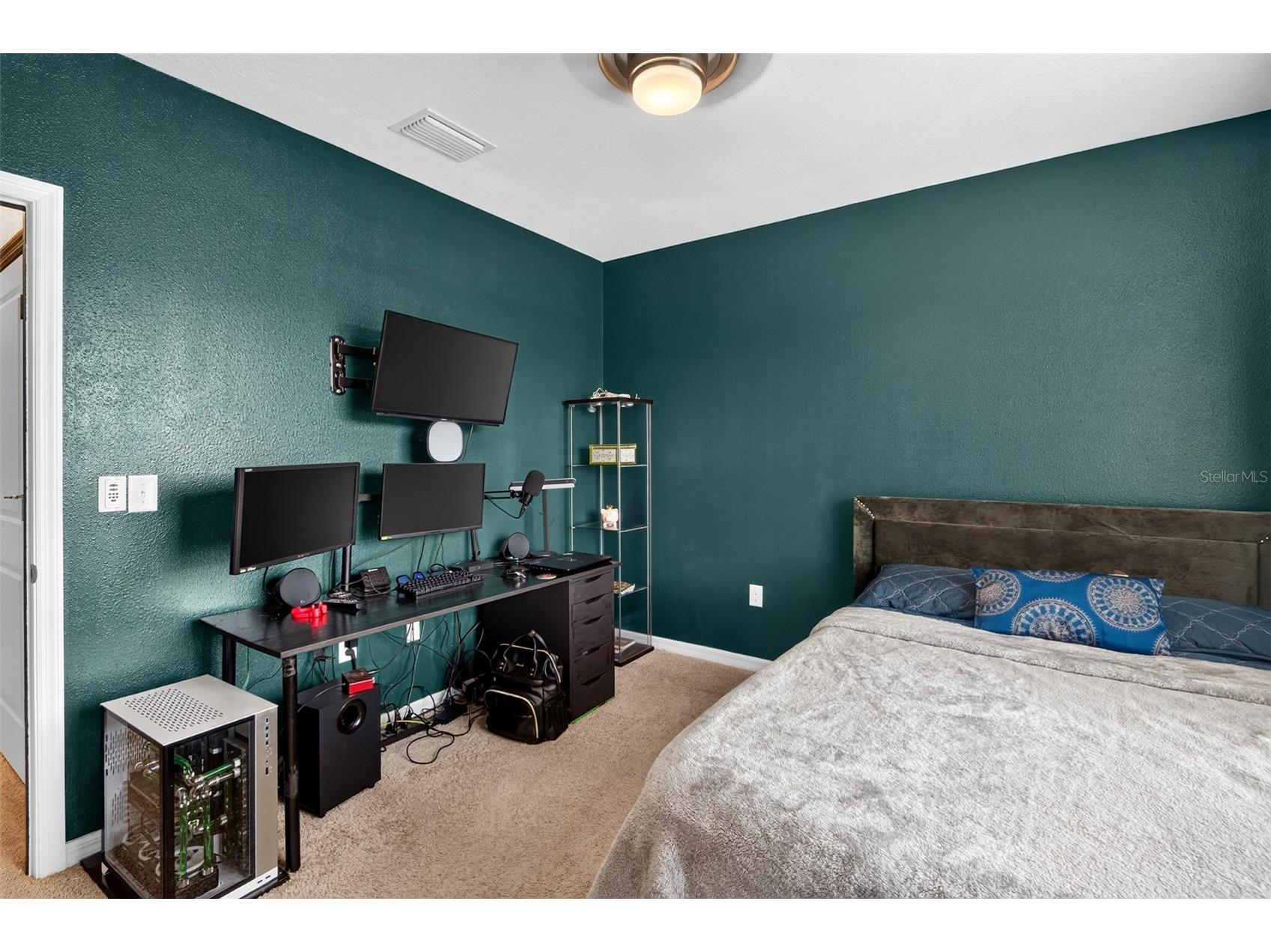 7043 Silverado Ranch Boulevard Zephyrhills FL 33541 S5152531 image32