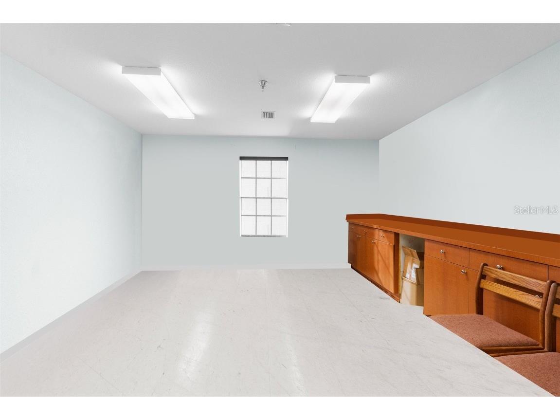 7044 Commercial Way Weeki Wachee FL 34613 W7872158 image13
