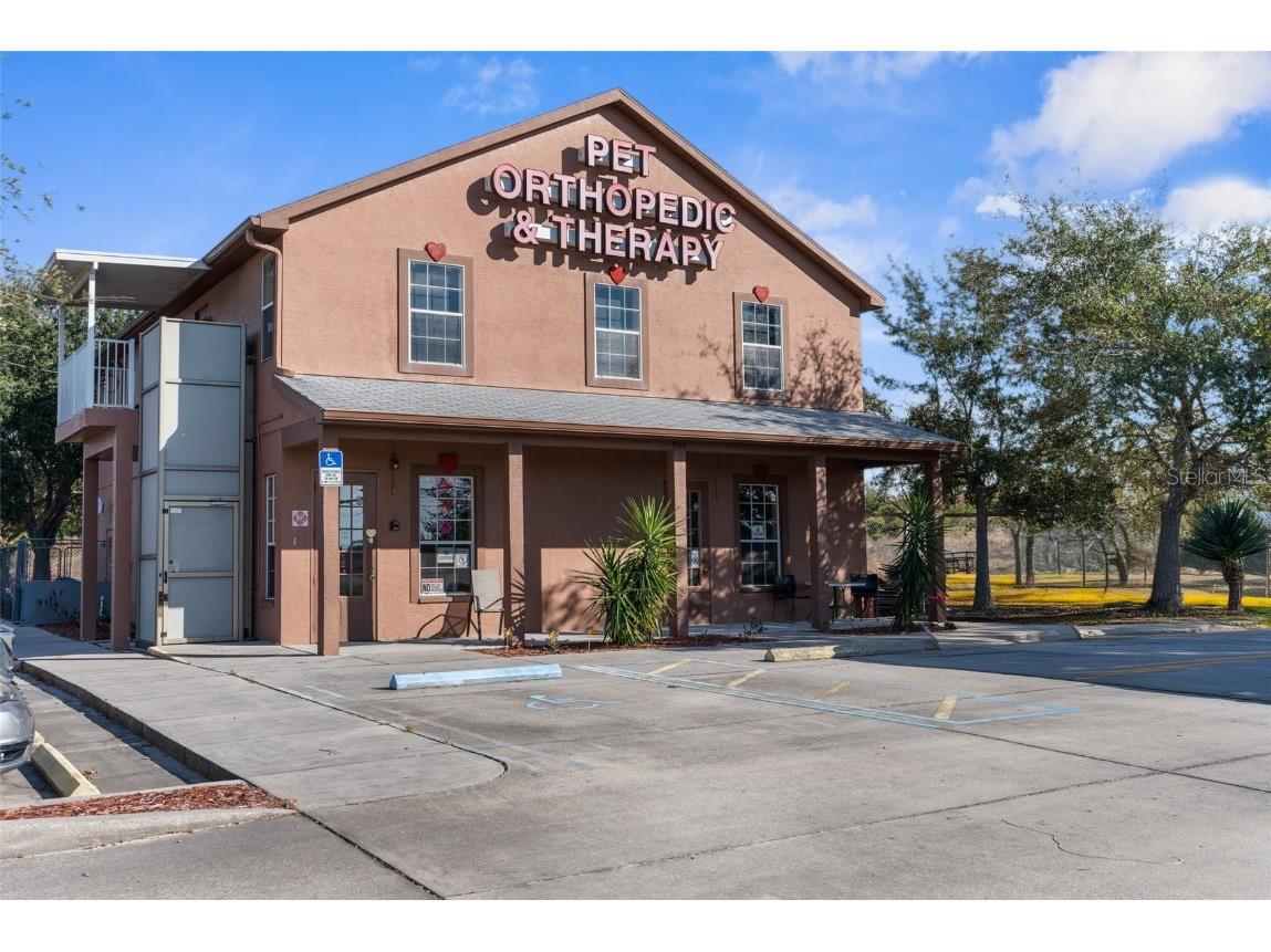 7044 Commercial Way Weeki Wachee FL 34613 W7872158 image24