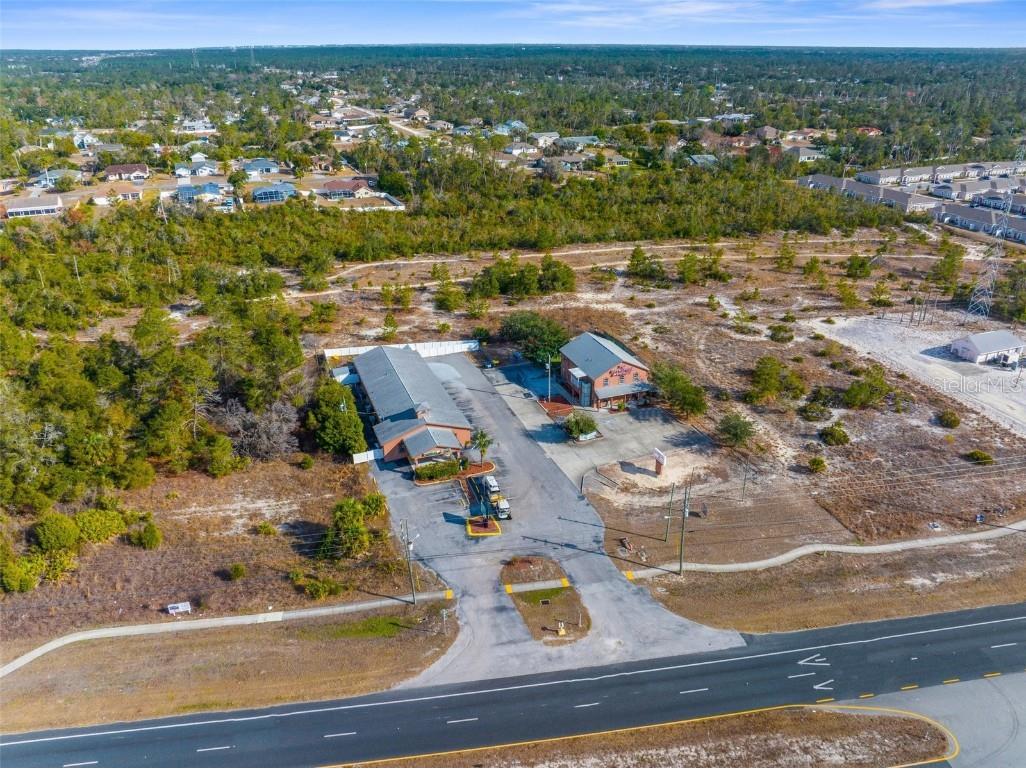7044 Commercial Way Weeki Wachee FL 34613 W7872158 image51