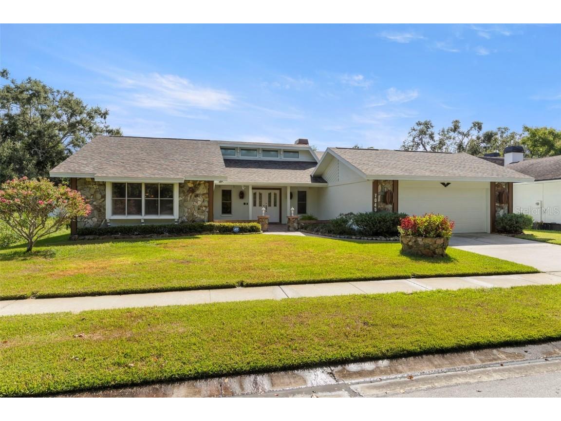 7045 123 Street Seminole FL 33772 TB8429959 image1