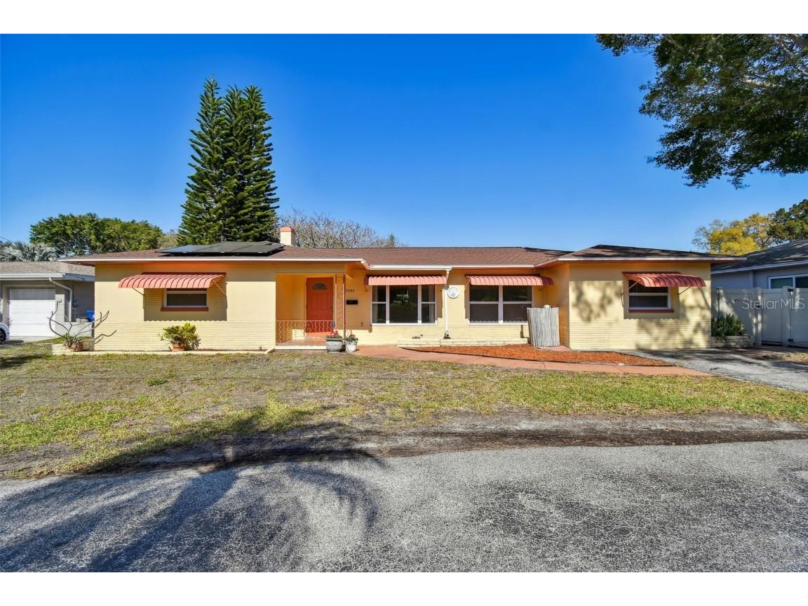 7045 Hibiscus Avenue S South Pasadena FL 33707 U8236747 image1