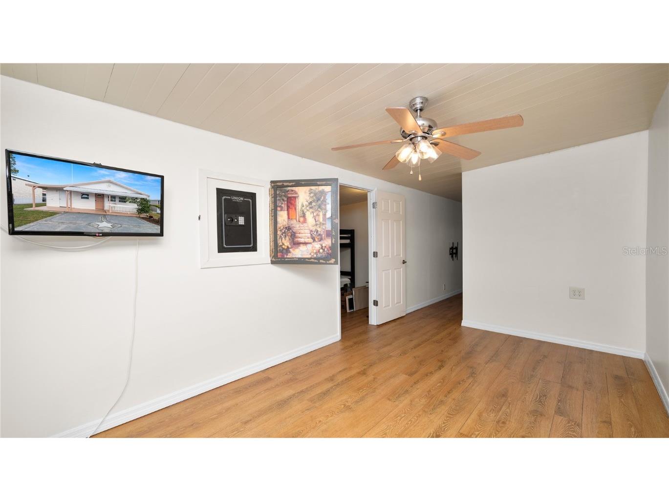 7046 Fairview Village Circle Winter Haven FL 33881 - LAKE HENRY L4951816 image11