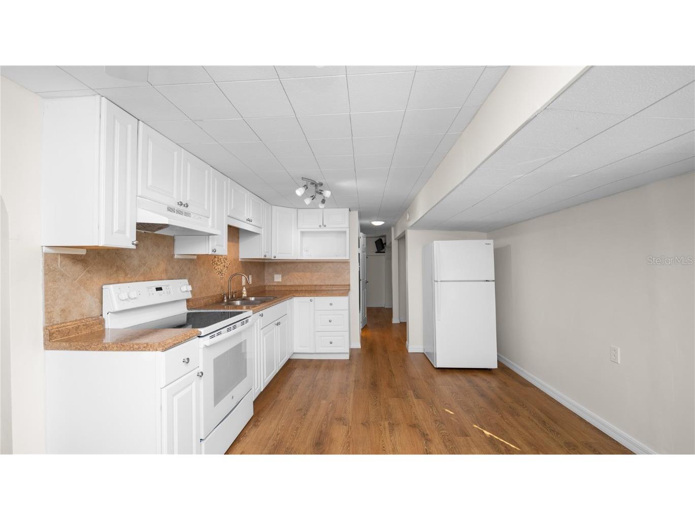 7046 Fairview Village Circle Winter Haven FL 33881 - LAKE HENRY L4951816 image15