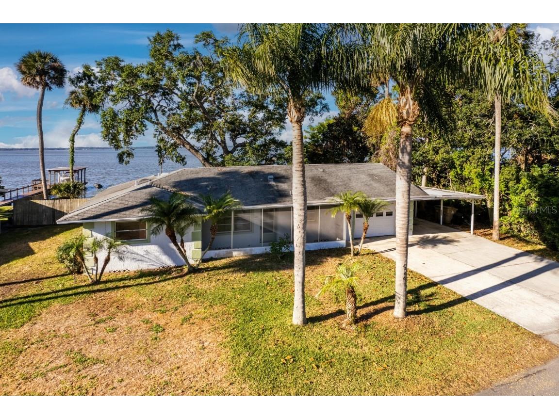 7046 Treasure Island Road Leesburg FL 34788 - LAKE GRIFFIN O6092037 image1