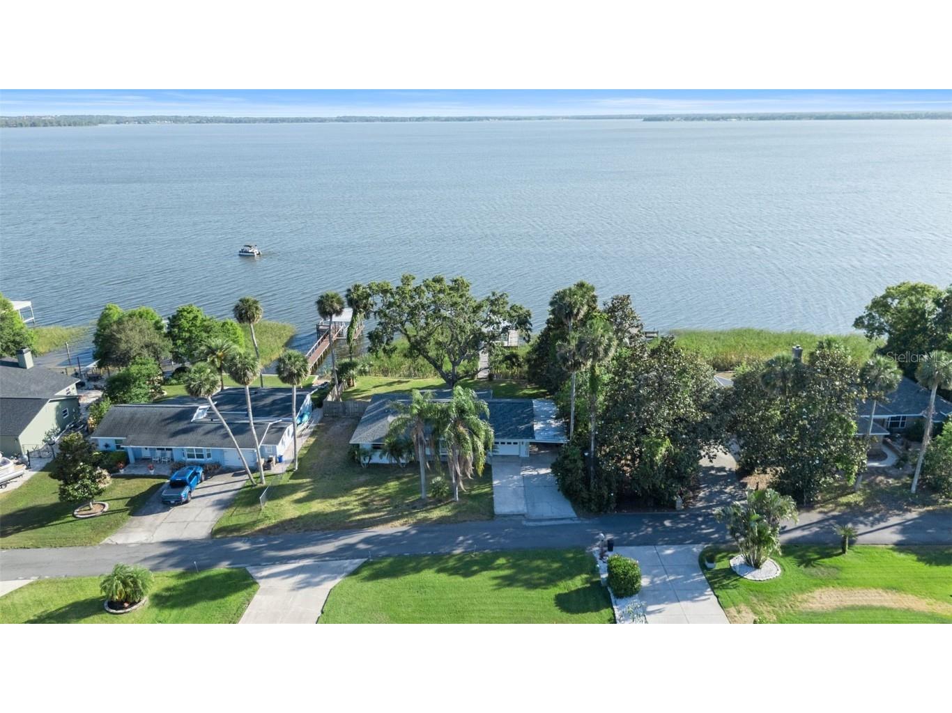 7046 Treasure Island Road Leesburg FL 34788 - LAKE GRIFFIN O6305210 image1