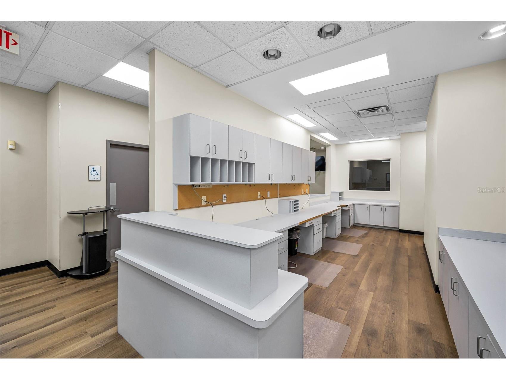 7047 66th Street N Pinellas Park FL 33781 TB8519119 image10