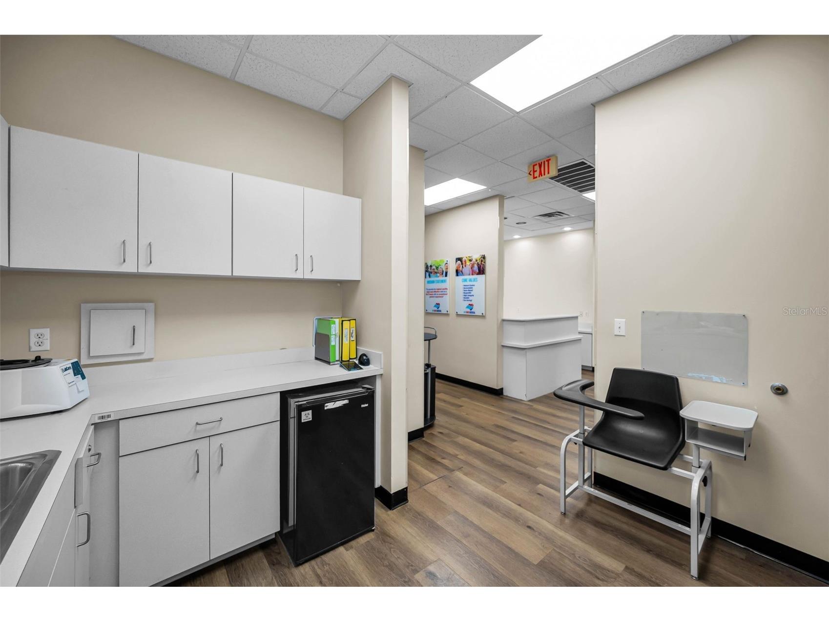 7047 66th Street N Pinellas Park FL 33781 TB8519119 image25