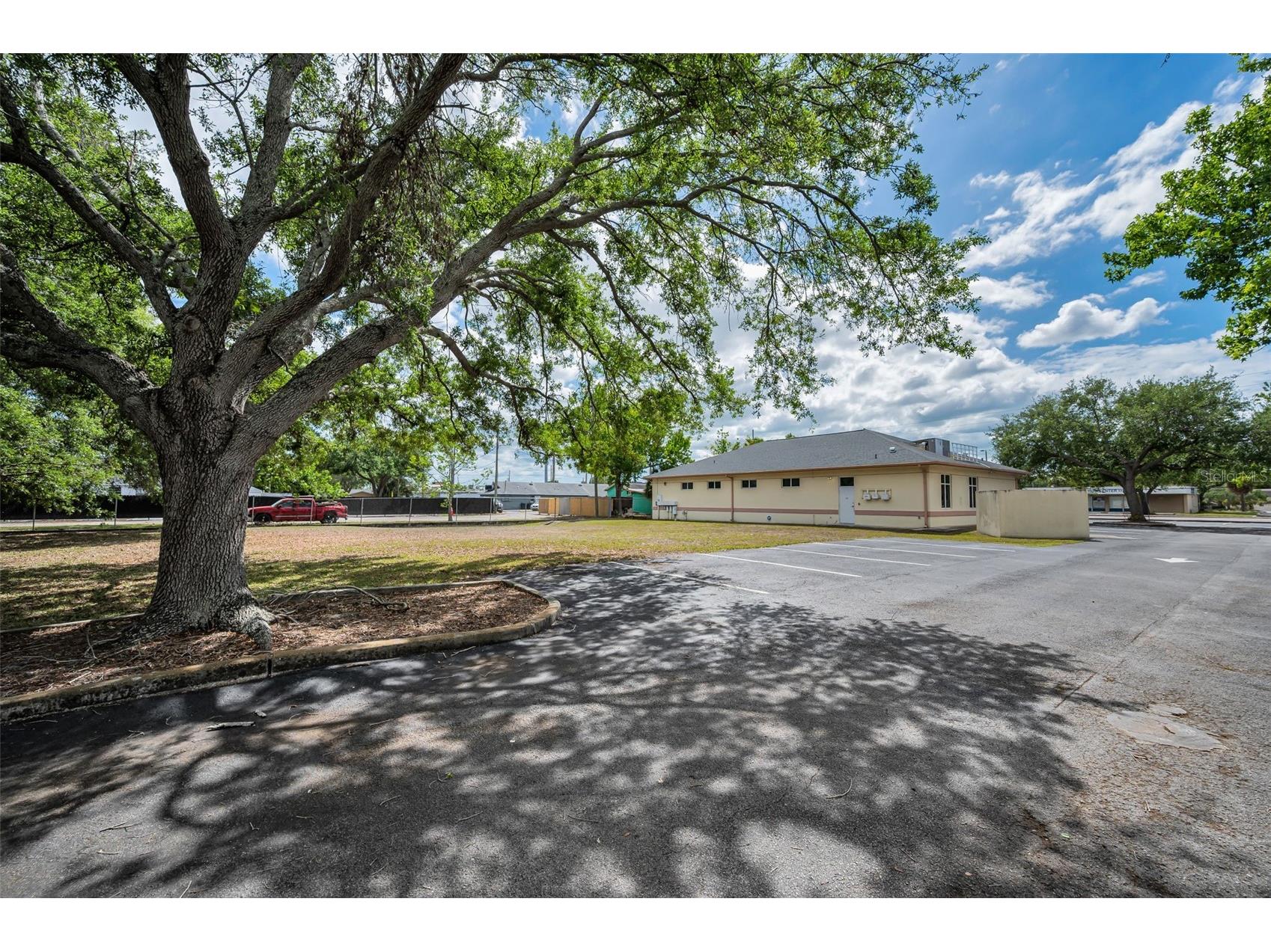 7047 66th Street N Pinellas Park FL 33781 TB8519119 image39