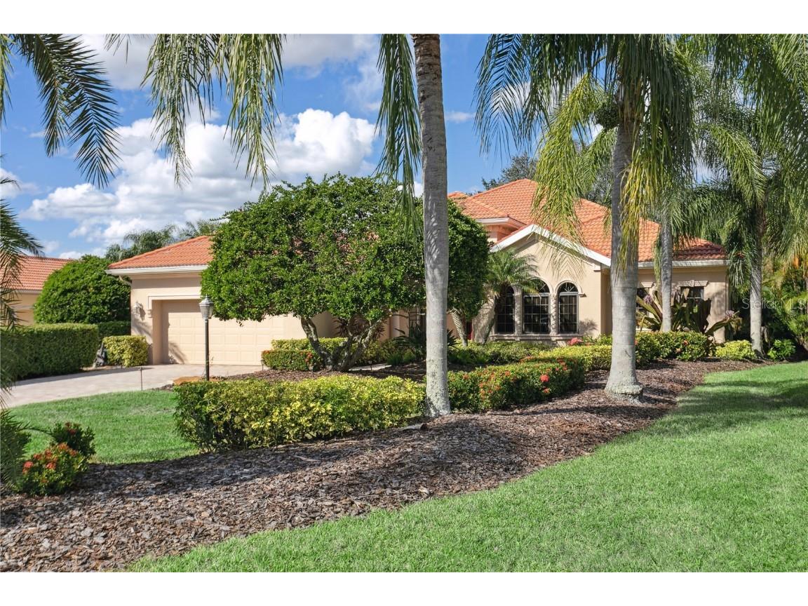 7047 Vilamoura Place Lakewood Ranch FL 34202 A4587377 image1