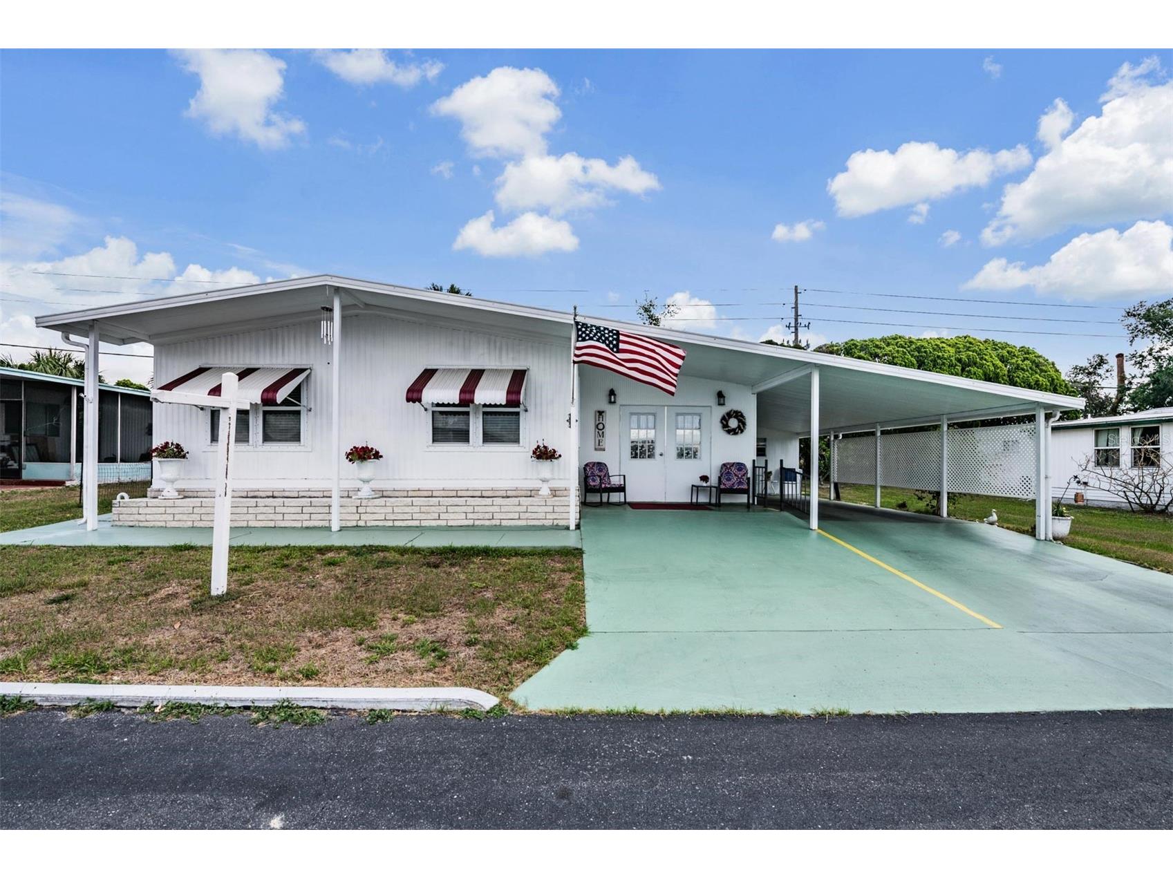 7048 El Meyers Street Zephyrhills FL 33541 TB8502875 image1