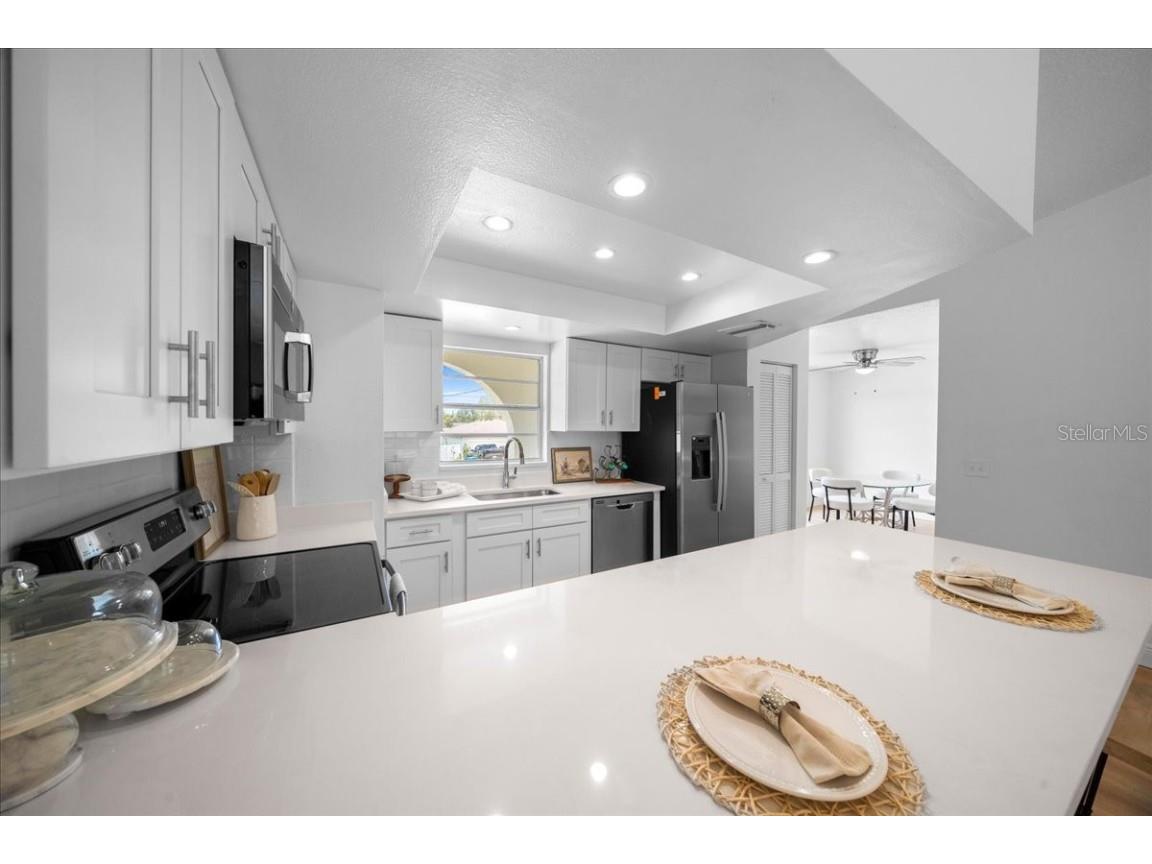 7048 Oberon Avenue Spring Hill FL 34608 W7873153 image10