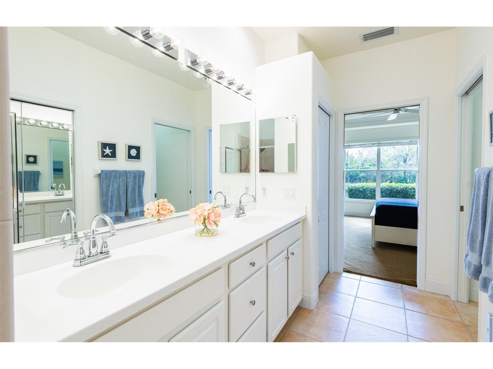 7048 Old Tabby Circle Lakewood Ranch FL 34202 A4684389 image15