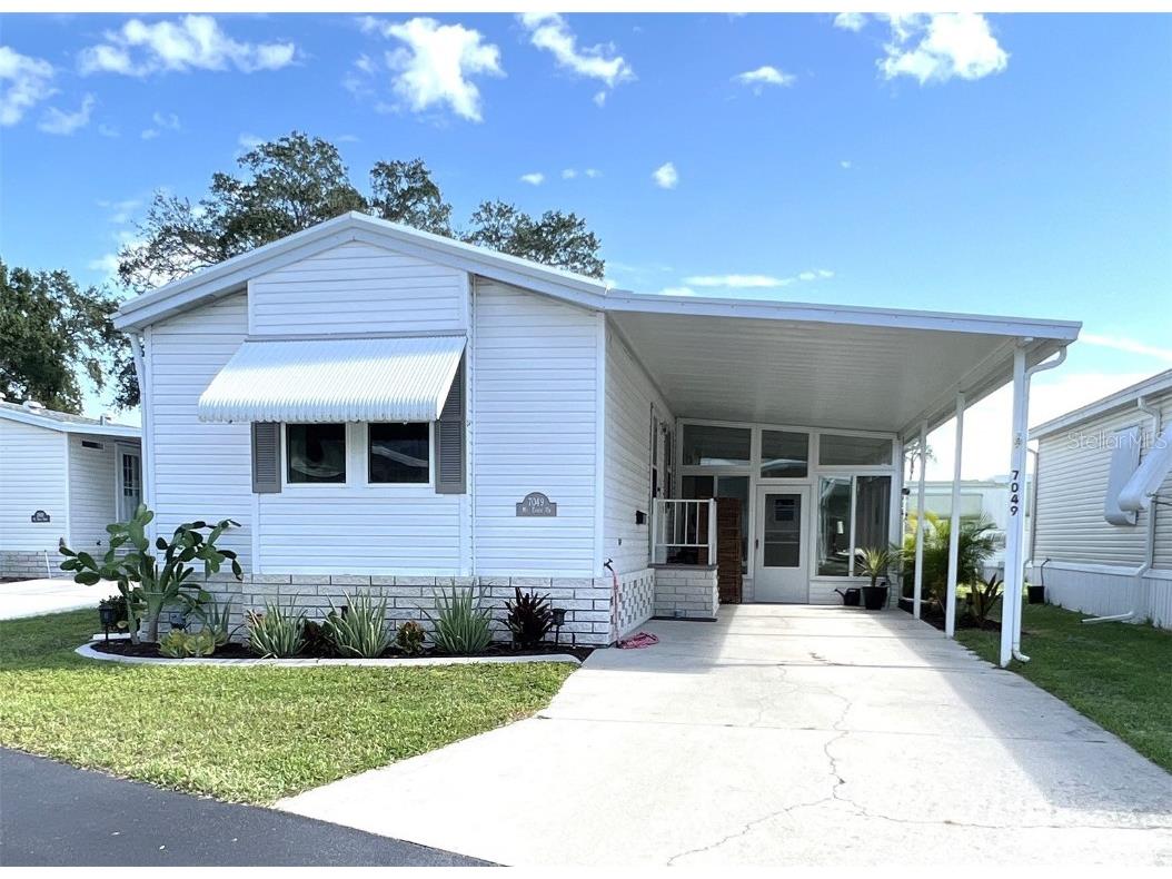 7049 Mount Essex Drive NE #521 Saint Petersburg FL 33702 - TAMPA BAY U8199819 image1