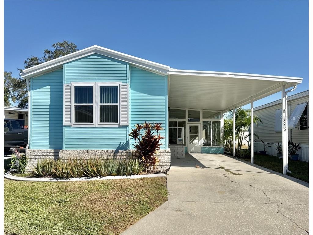 7049 Mount Essex Drive NE #521 Saint Petersburg FL 33702 TB8428404 image1