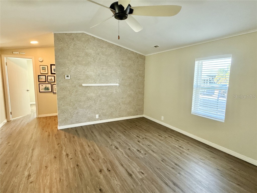 7049 Mount Essex Drive NE #521 Saint Petersburg FL 33702 TB8428404 image9