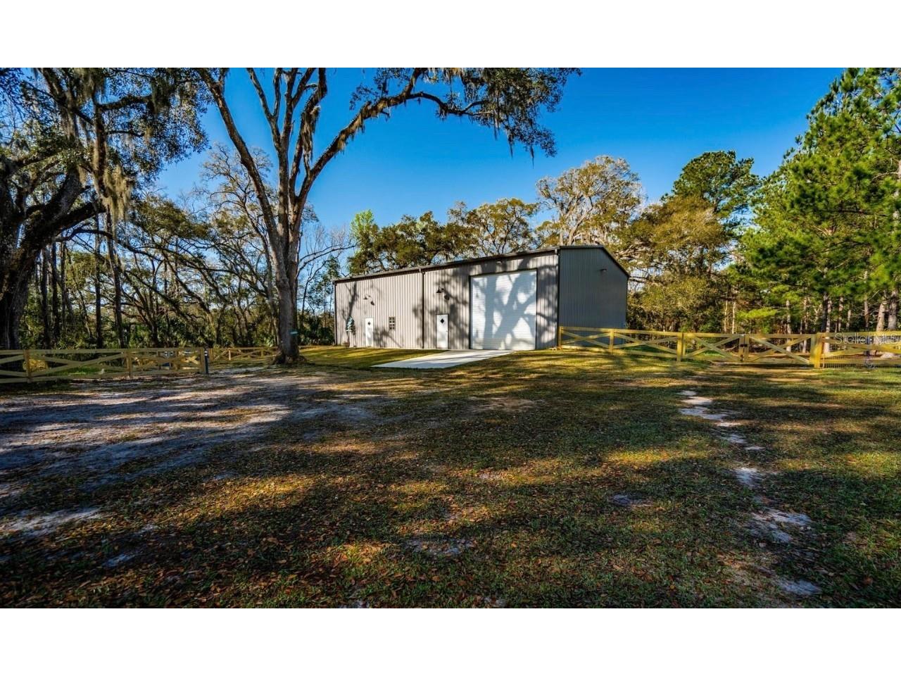 7049 Quarterhorse Lane Brooksville FL 34604 W7853198 image1